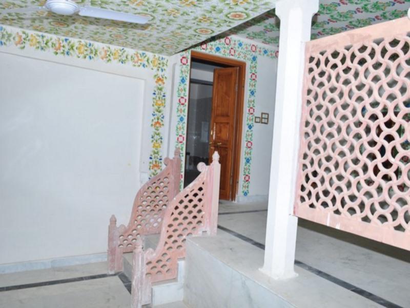 Hotel Suroth Mahal Luhāru エクステリア 写真